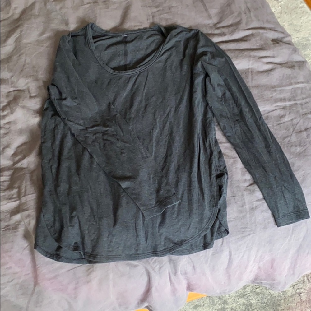 Lululemon long sleeve shirt